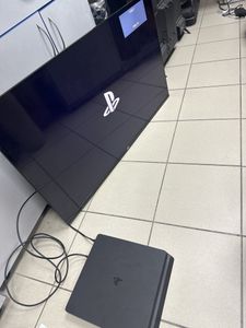 Б/в Ігрова приставка Sony playstation 4 slim 1tb 01-200915267