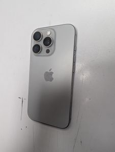 Б/в Мобільний телефон Apple iphone 16 pro 256gb 01-200908285