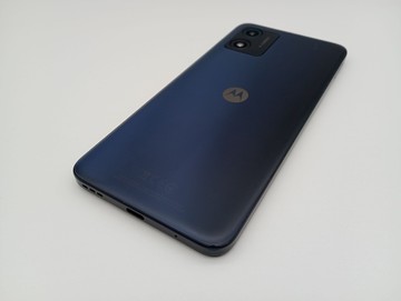 Б/в Мобільний телефон Motorola moto e13 8/128gb xt2345-3 01-200954322