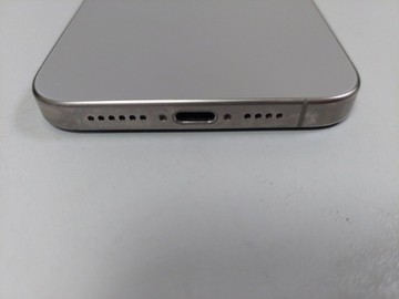 Б/у Мобільний телефон Apple iphone 15 pro max 1tb 01-200974394