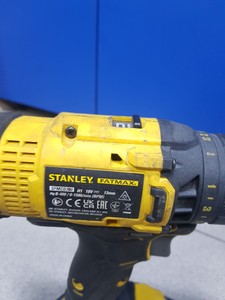 Б/в Шурупокрут Stanley sfmcd700c2k 01-200965803