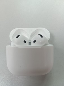 Б/в Навушники Apple airpods 4 01-200974986