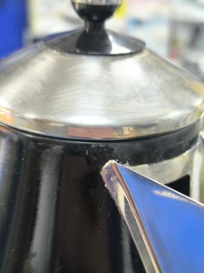 Б/в Електрочайник Delonghi kb-02001bk 01-200750580