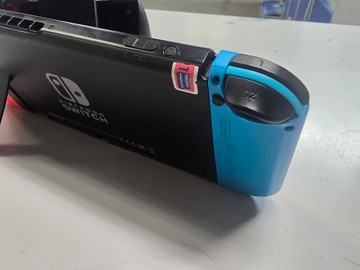 Б/в Ігрова приставка Nintendo switch 01-201026553