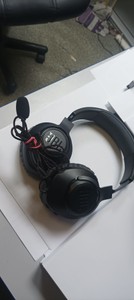 Б/у Навушники Jbl quantum 100 01-201045616