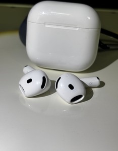Б/в Навушники Apple airpods 4 01-201056006