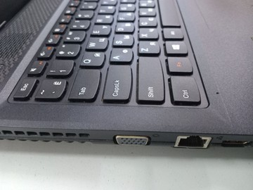 Б/в Ноутбук Lenovo 15/core i3 3110m ddr3/4gb ddr3/hdd 1000 gb/radeon hd8570m 01-201096265
