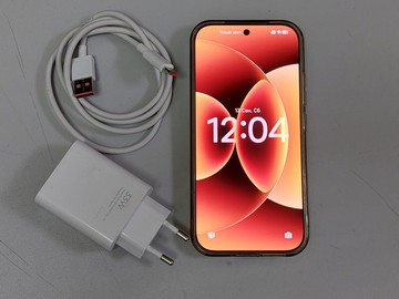Б/в Мобільний телефон Xiaomi 17 12/256gb 01-201114589