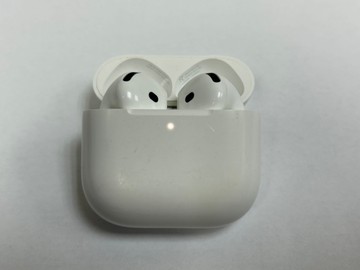 Б/в Навушники Apple airpods 4 01-201126681