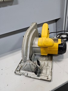 Б/у Пила дисковая Dewalt d23700 01-200866986