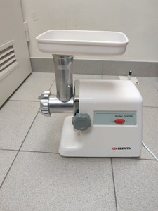 Б/в М`ясорубка Elekta emg-650 01-201138133