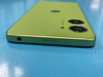 Б/в Мобільний телефон Motorola moto g06 4g 4/64gb 01-201170633