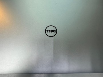 Б/в Ноутбук Dell 15/core i7 6820hq ddr3/16gb ddr3/hdd 500 gb/ssd 128 gb/quadro m1200m 01-201181100