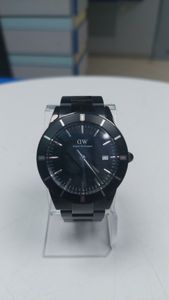 01-200748900: Daniel Wellington dw00100821