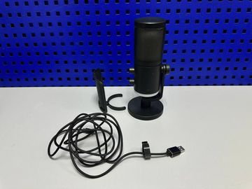 01-200771984: Fifine am6