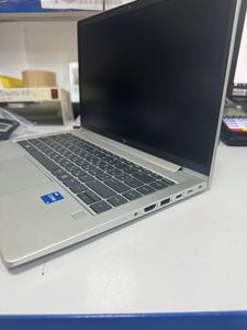 01-200790500: Hp 14/core i5-1335u ddr5/16gb ddr4/hdd *відсутній/ssd 256 gb/*інтегрована