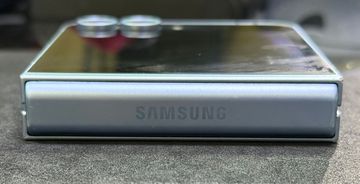 01-200794127: Samsung galaxy flip6 12/256gb