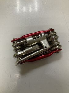 Без Виробника 11 в 1 червоний