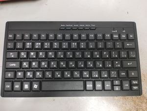 Б/в Клавіатура бездротова Без Виробника 103678 01-200759085