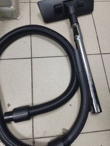 Б/у Пылесос Bosch bsg 82040 01-200826100