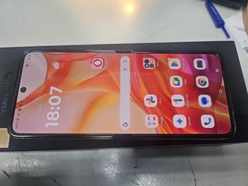 Б/в Мобільний телефон Motorola razr 50 ultra 12/512gb 01-200826017