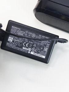 Б/в Док станція для геймпадів Sony dualshock 4 charging station cuh-zdc1 01-200862149