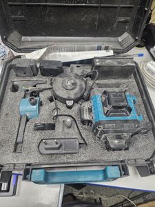 Б/в Лазерний нівелір Yovlet 3d- 4d 01-200880526