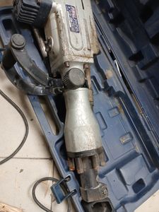 Б/в Відбійний молот Stern hb-1700 01-200889235