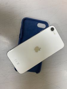Б/в Мобільний телефон Apple iphone se 2020 64gb 01-200890968