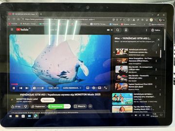 Б/в Планшет Microsoft surface go 2 1901 pentium 4425y 4/64gb + клавіатура 01-200892479