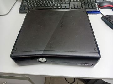 Б/в Ігрова приставка Microsoft xbox 360 s 1439 250гб 01-200904691