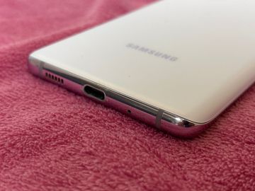 Б/в Мобільний телефон Samsung galaxy s20 fe sm-g780f 6/128gb 01-200907714