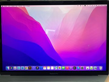 Б/в Ноутбук Apple екр. 15,4/ core i7 2,7ghz/ ram16gb/ ssd512gb/ amd pro455 2gb/touch bar 01-200907508