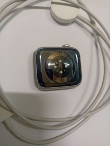 Б/в Смарт-годинник Apple watch series 6 gps 44mm aluminum case 01-200889618