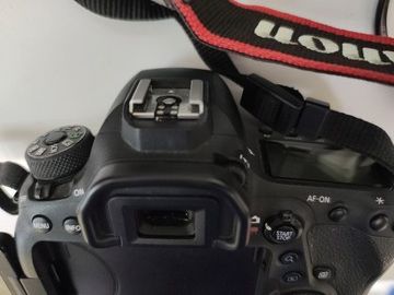 Б/в Фотоапарат Canon eos 6d mark ii body 01-200935908