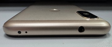 Б/в Мобільний телефон Xiaomi mi a2 lite 2/32gb 01-200940719