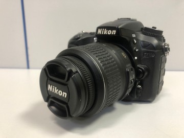 Б/в Фотоапарат Nikon d7100 / af-s nikkor 18-55 mm 1^3.5-56 g 01-200945739