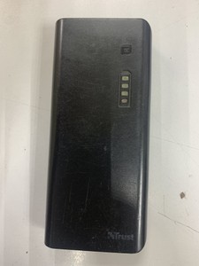 Б/у Повербанк Trust 23595 10000mah 37w 01-201012268