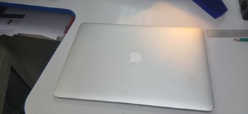 Б/в Ноутбук Apple macbook air 2015 a1466 13,3" core i5 1.6ghz/ram8gb/ssd128gb/hd 6000 01-201052429