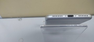 Б/в Мобільний телефон Apple iphone 7 32gb 01-201056192