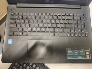 Б/в Ноутбук Asus 15/celeron n2940 ddr3/4gb ddr3/ssd 480 gb/*інтегрована 01-201108513