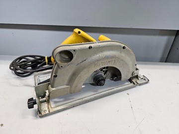 Б/у Пила дисковая Dewalt d23700 01-200866986