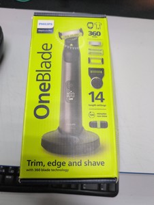 Б/у Триммер электрический Philips oneblade qp6651/61 01-201137580