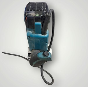 Б/у Фрезер Makita rp2303fc 01-201146855