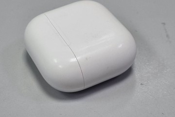 Б/у Навушники Apple airpods 4 01-201106861
