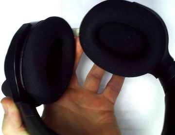 01-200583130: Razer barracuda x