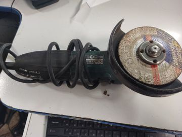 01-200610664: Makita ga5030