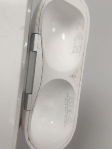 01-200631810: Apple airpods pro