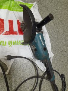 01-200741002: Makita ga9020