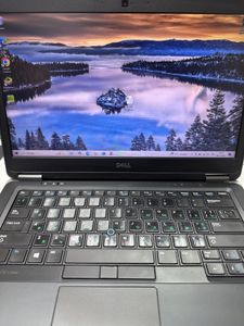 Dell 14/core i5 4310u ddr3/8gb ddr3/hdd *відсутній/ssd 240 gb/*інтегрована
